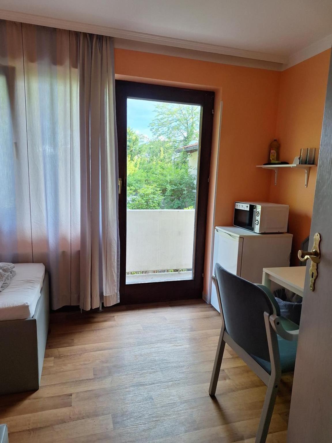 Budget Aubing Apartmenthostel Aub 162 Hostel München