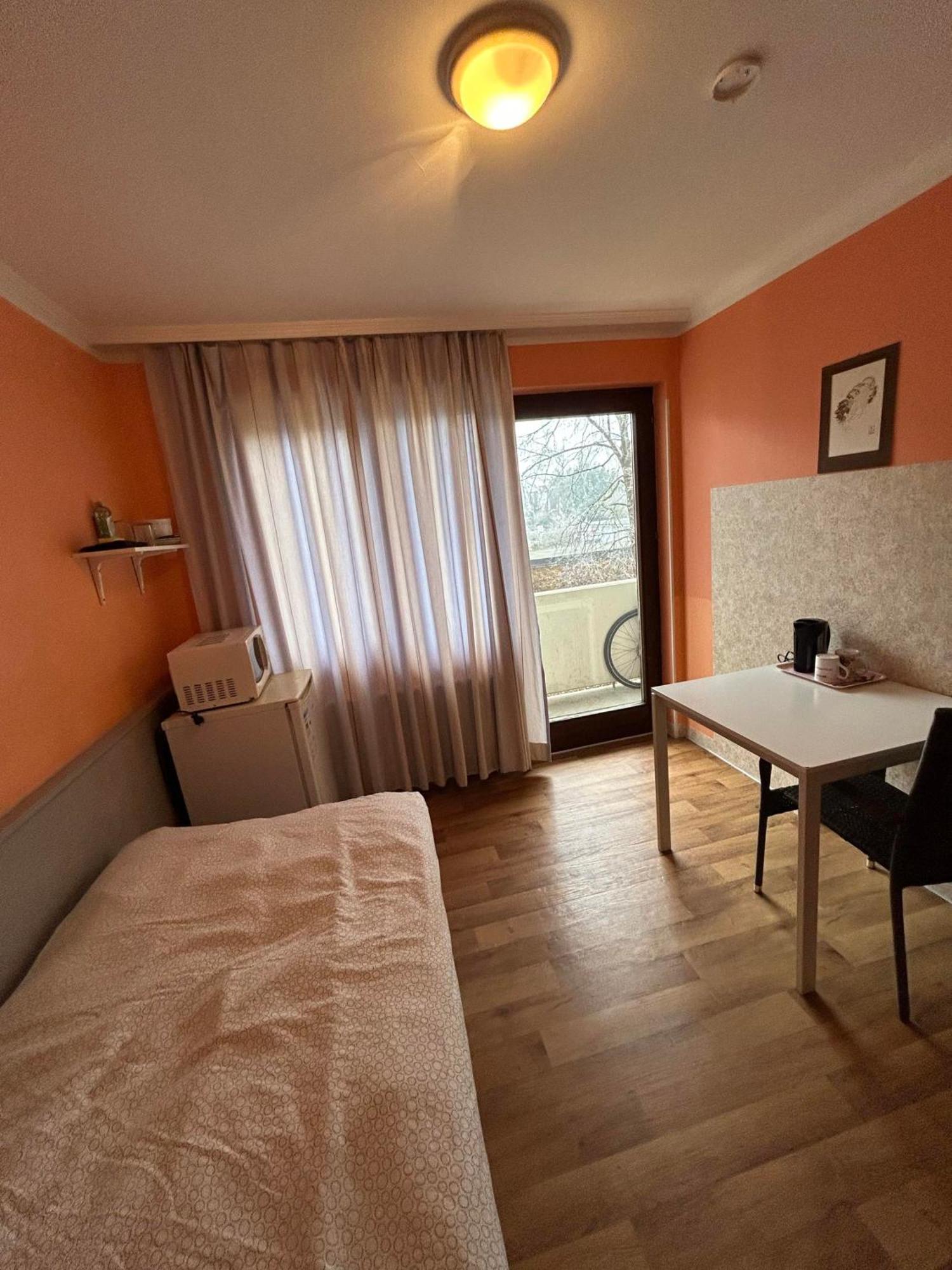 Low Budget Aubing Apartmenthostel Aub 162