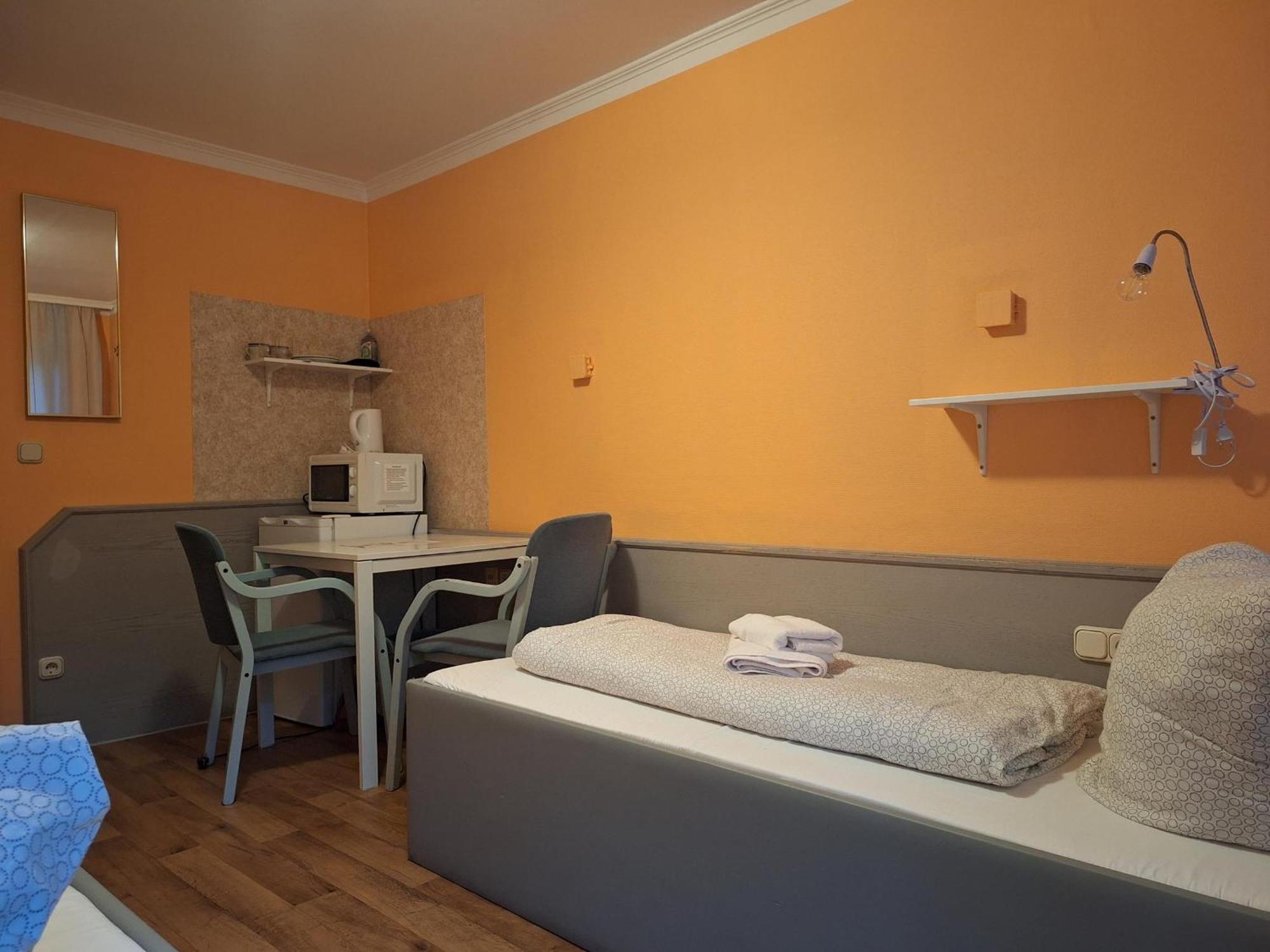 Low Budget Aubing Apartmenthostel Aub 162 Hostel München