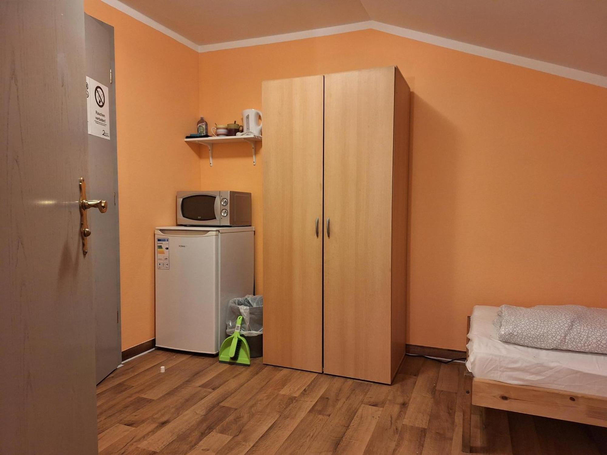 Low Budget Aubing Apartmenthostel Aub 162 München