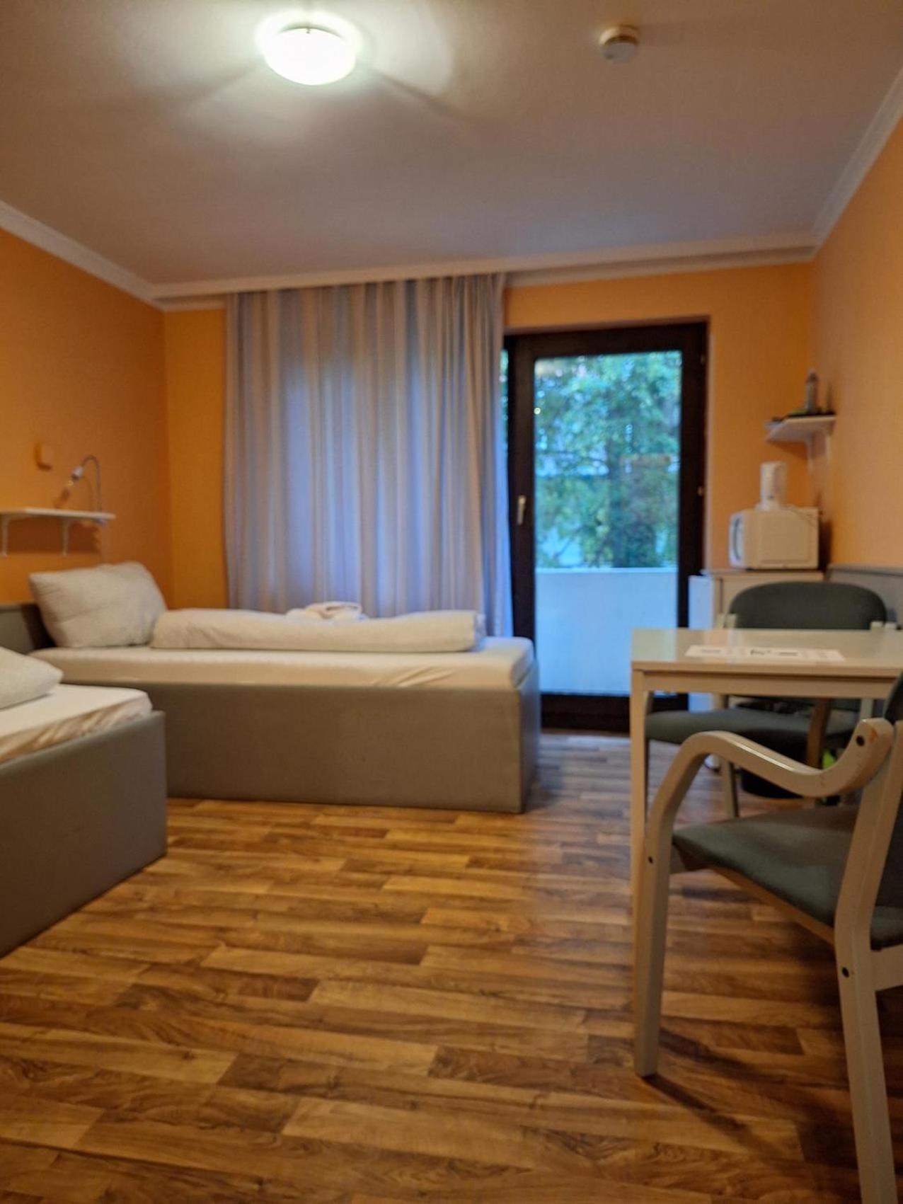 Low Budget Aubing Apartmenthostel Aub 162 * München